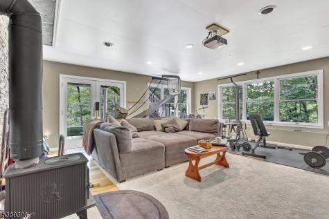 18 Hickory Run Road Lebanon NJ 07830