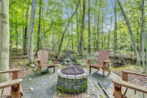 18 Hickory Run Road Lebanon NJ 07830