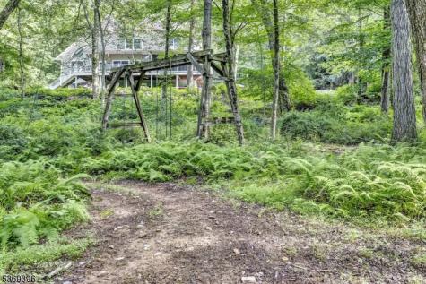 18 Hickory Run Road Lebanon NJ 07830