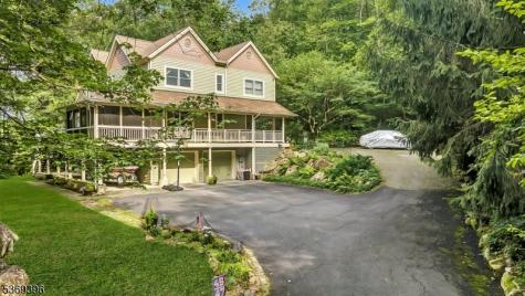 18 Hickory Run Road Lebanon NJ 07830