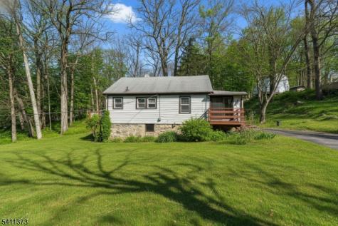 34 Isabelle Avenue Hopatcong NJ 07821
