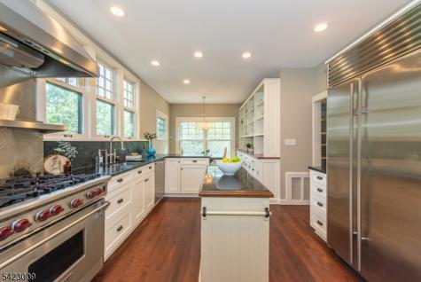 104 Gates Avenue Montclair NJ 07042