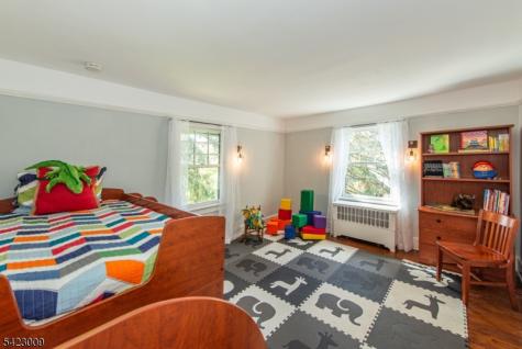 104 Gates Avenue Montclair NJ 07042