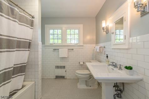 104 Gates Avenue Montclair NJ 07042