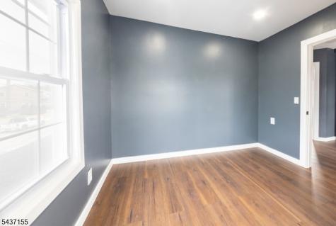 34 Kearney Street Lyndhurst NJ 07071