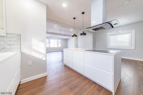 34 Kearney Street Lyndhurst NJ 07071