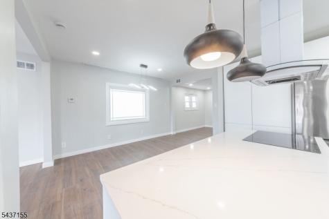 34 Kearney Street Lyndhurst NJ 07071