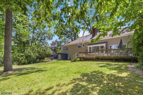 11 Powder Horn Drive Morris NJ 07960
