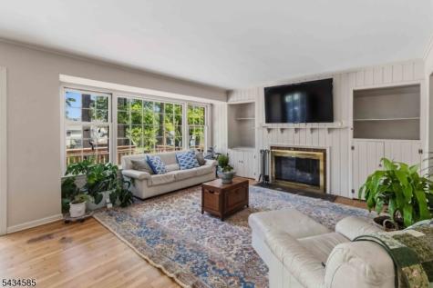 11 Powder Horn Drive Morris NJ 07960