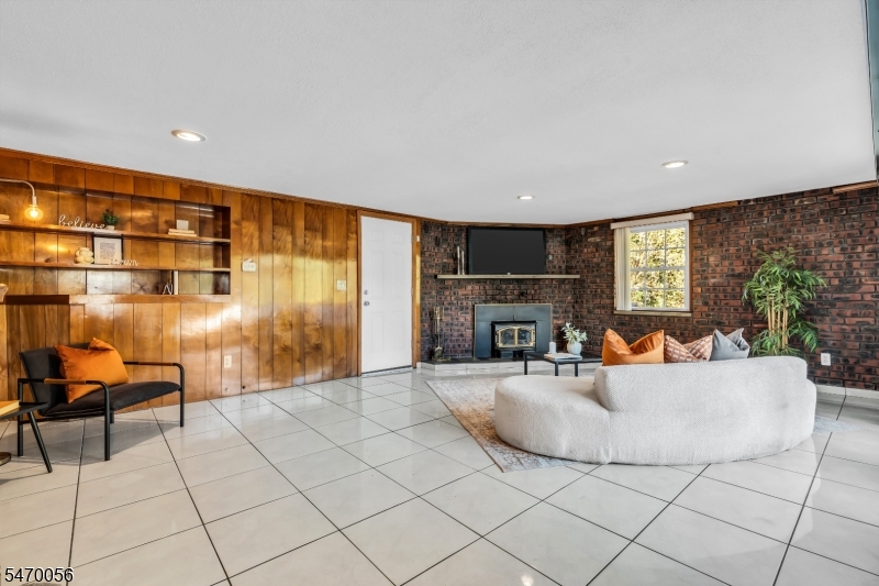 441 N 15th Street Kenilworth NJ 07033
