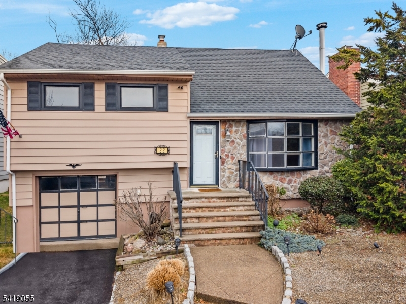 22 Cottage Street Belleville NJ 07109
