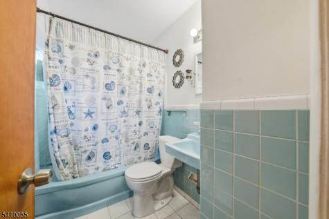 22 Cottage Street Belleville NJ 07109