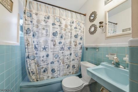 22 Cottage Street Belleville NJ 07109