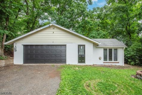 16 Florence Street Hopatcong NJ 07874