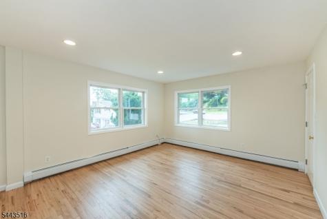 16 Florence Street Hopatcong NJ 07874