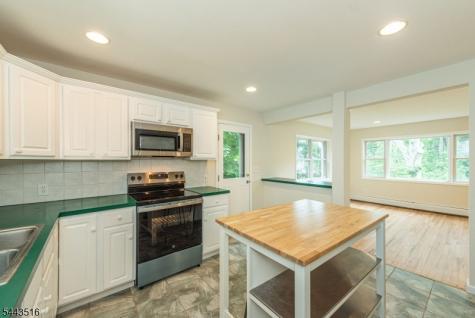 16 Florence Street Hopatcong NJ 07874