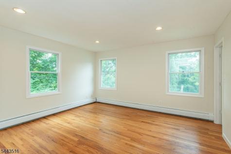 16 Florence Street Hopatcong NJ 07874