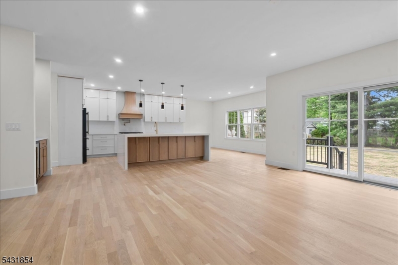 1586 Front Street Scotch Plains NJ 07076