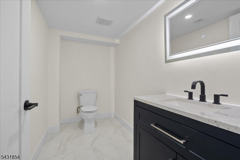 1586 Front Street Scotch Plains NJ 07076
