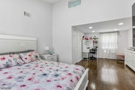 277 Orchard Street Rahway NJ 07065
