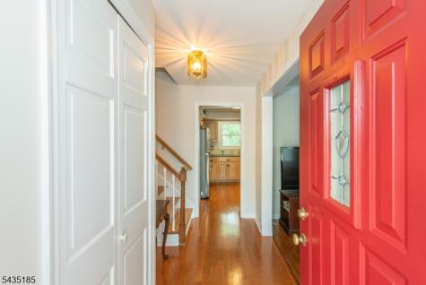 4 Hamilton Court Hanover NJ 07981