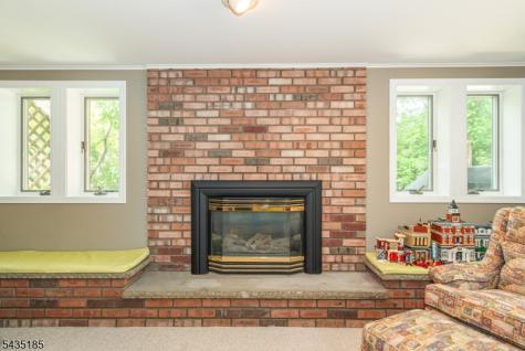 4 Hamilton Court Hanover NJ 07981