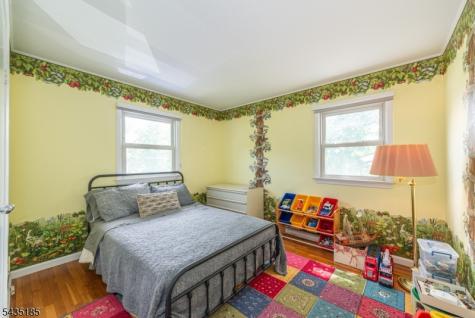 4 Hamilton Court Hanover NJ 07981