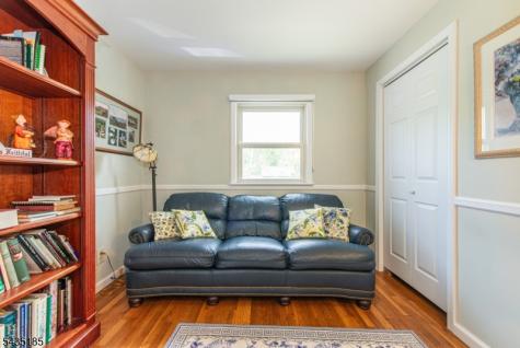 4 Hamilton Court Hanover NJ 07981