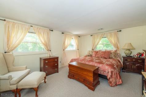 4 Hamilton Court Hanover NJ 07981