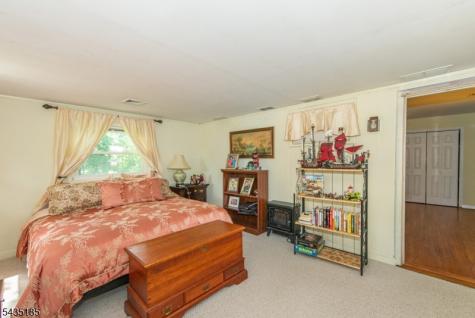 4 Hamilton Court Hanover NJ 07981