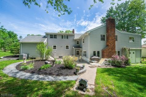 4 Hamilton Court Hanover NJ 07981