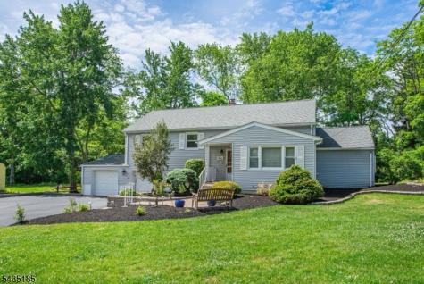 4 Hamilton Court Hanover NJ 07981
