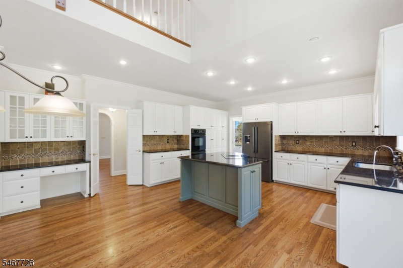 6 Wedgewood Drive Clinton NJ 08801