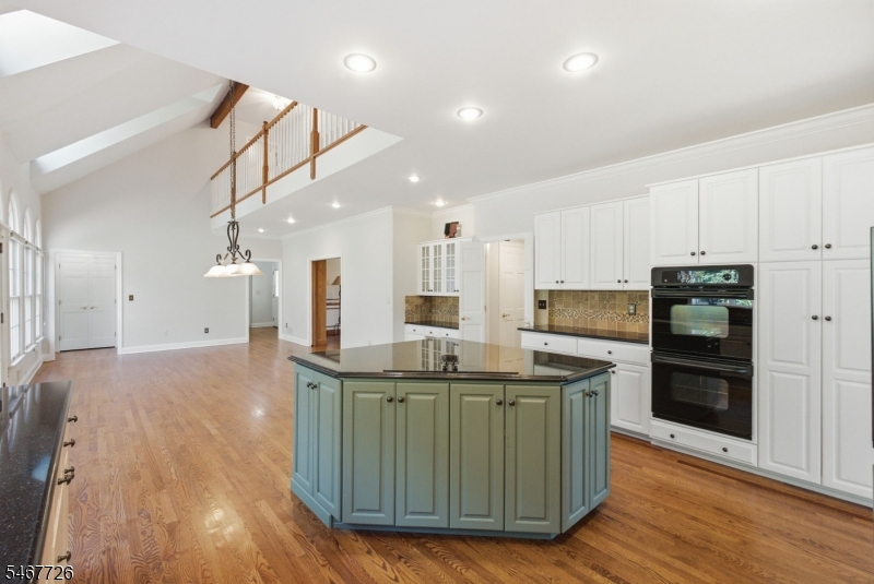 6 Wedgewood Drive Clinton NJ 08801