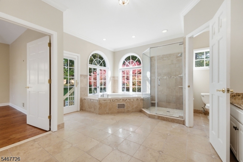 6 Wedgewood Drive Clinton NJ 08801
