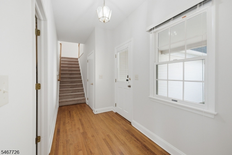 6 Wedgewood Drive Clinton NJ 08801