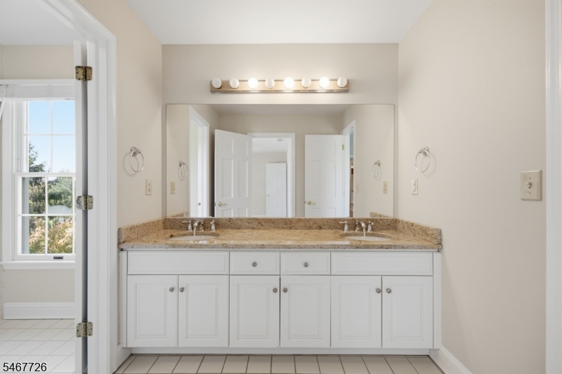 6 Wedgewood Drive Clinton NJ 08801