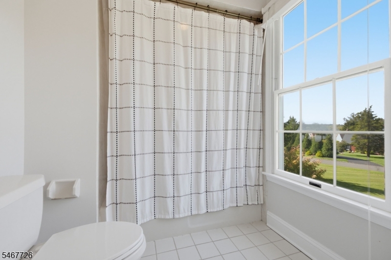 6 Wedgewood Drive Clinton NJ 08801