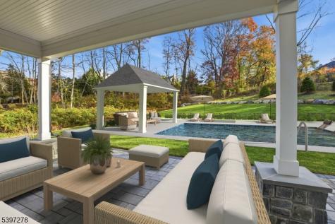 354 Beaufort Avenue Livingston NJ 07039