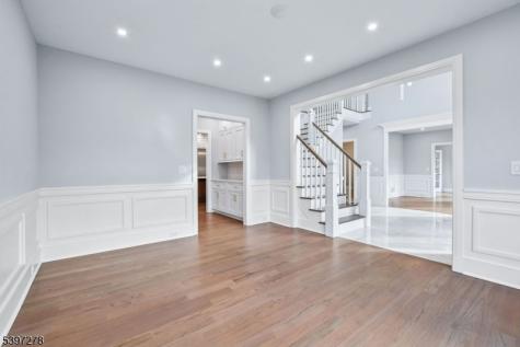 354 Beaufort Avenue Livingston NJ 07039