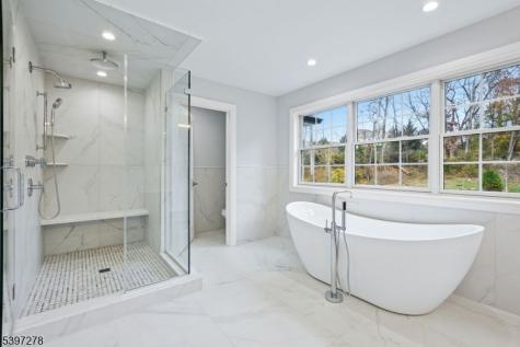 354 Beaufort Avenue Livingston NJ 07039