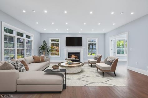354 Beaufort Avenue Livingston NJ 07039