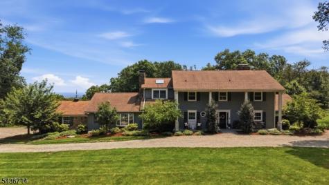 20 Ridge Road Tewksbury NJ 08833