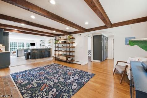 20 Ridge Road Tewksbury NJ 08833