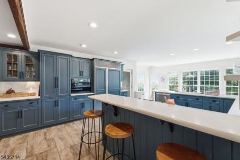20 Ridge Road Tewksbury NJ 08833