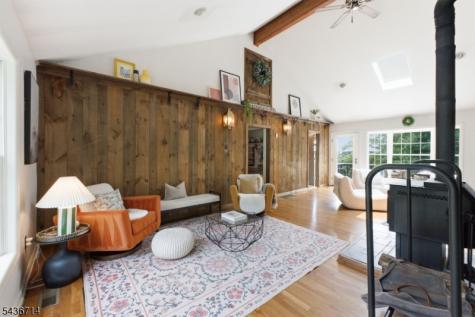 20 Ridge Road Tewksbury NJ 08833