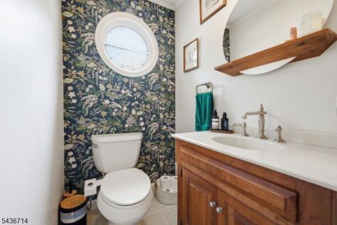 20 Ridge Road Tewksbury NJ 08833