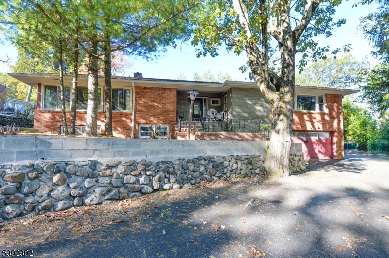 27 Edgemont Road West Orange NJ 07052