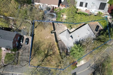 27 Edgemont Road West Orange NJ 07052