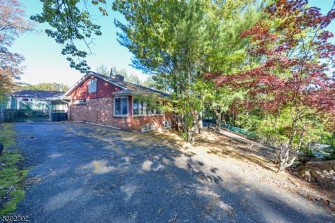 27 Edgemont Road West Orange NJ 07052